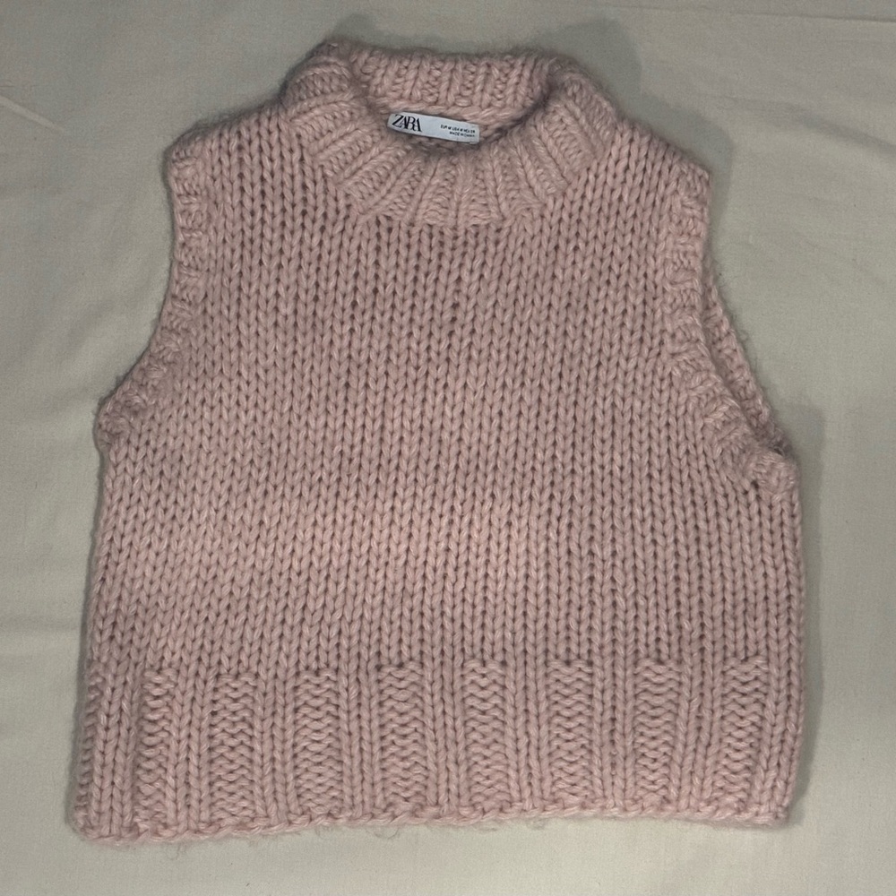 Zara Sweater Vest sz Medium